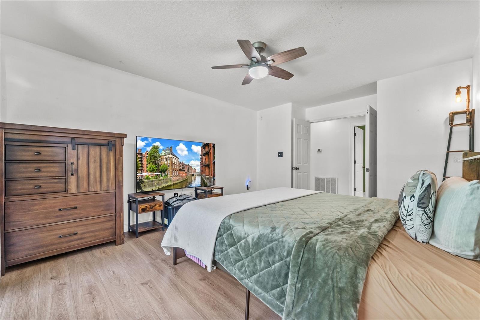 5560 Bob White Trl Property Photo 26