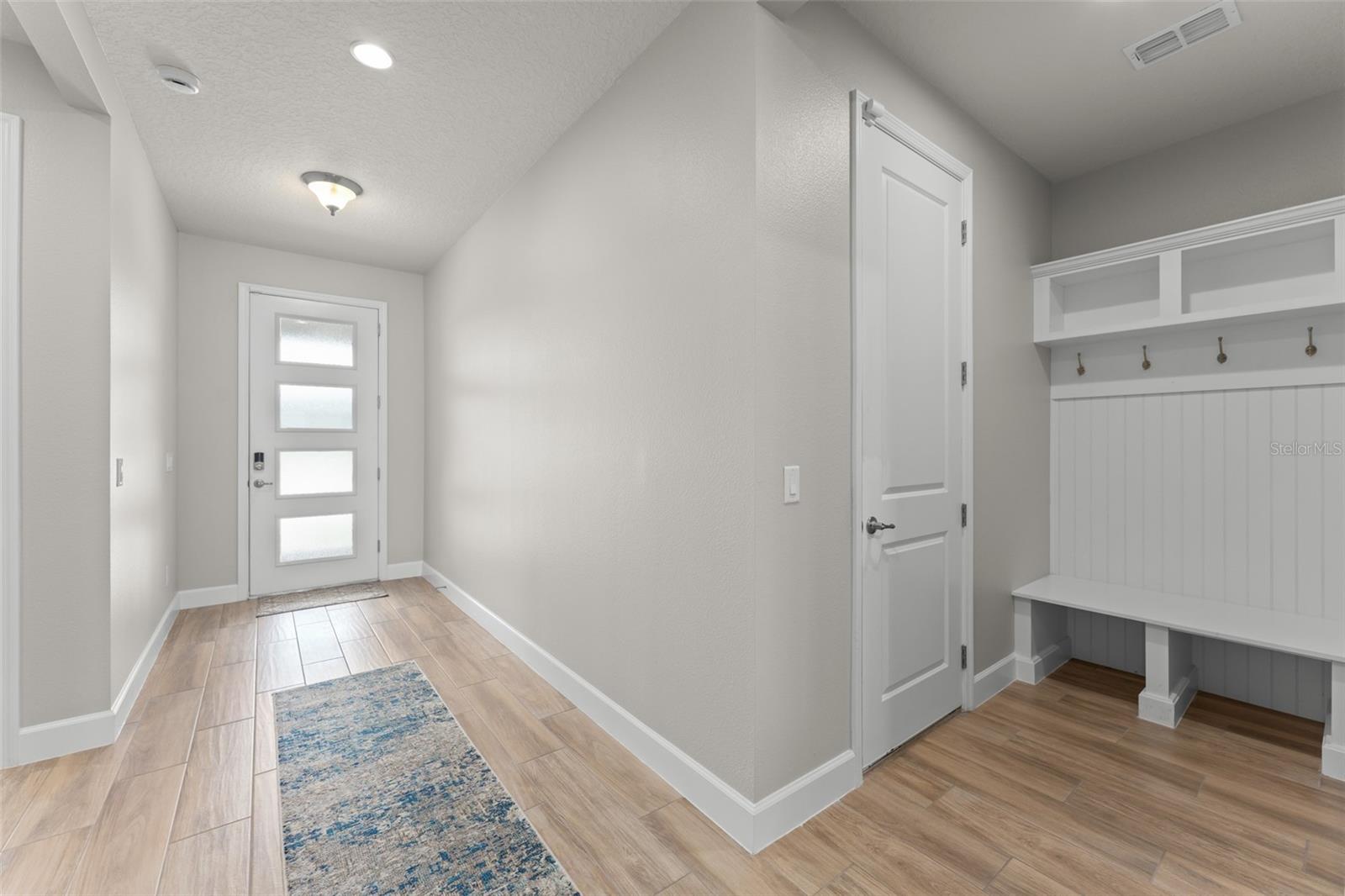2790 Park Ridge St Property Photo 6