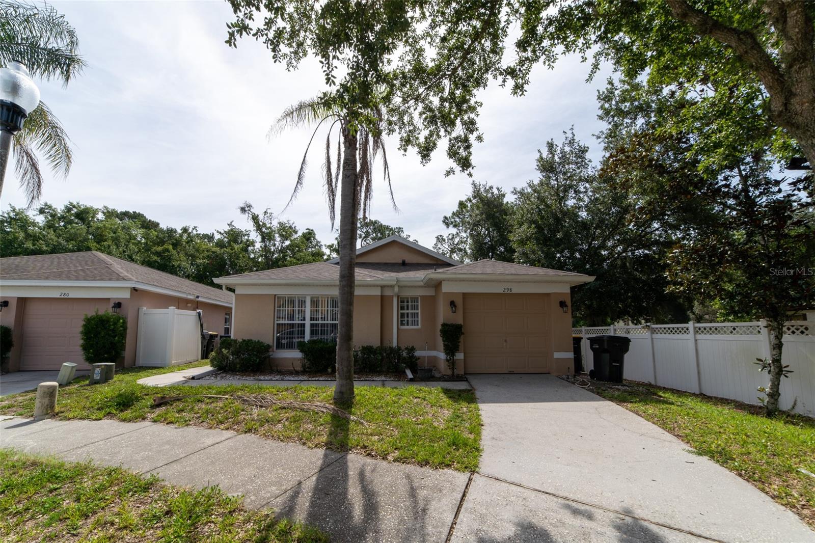 298 HAMMOCK CT Property Photo 1