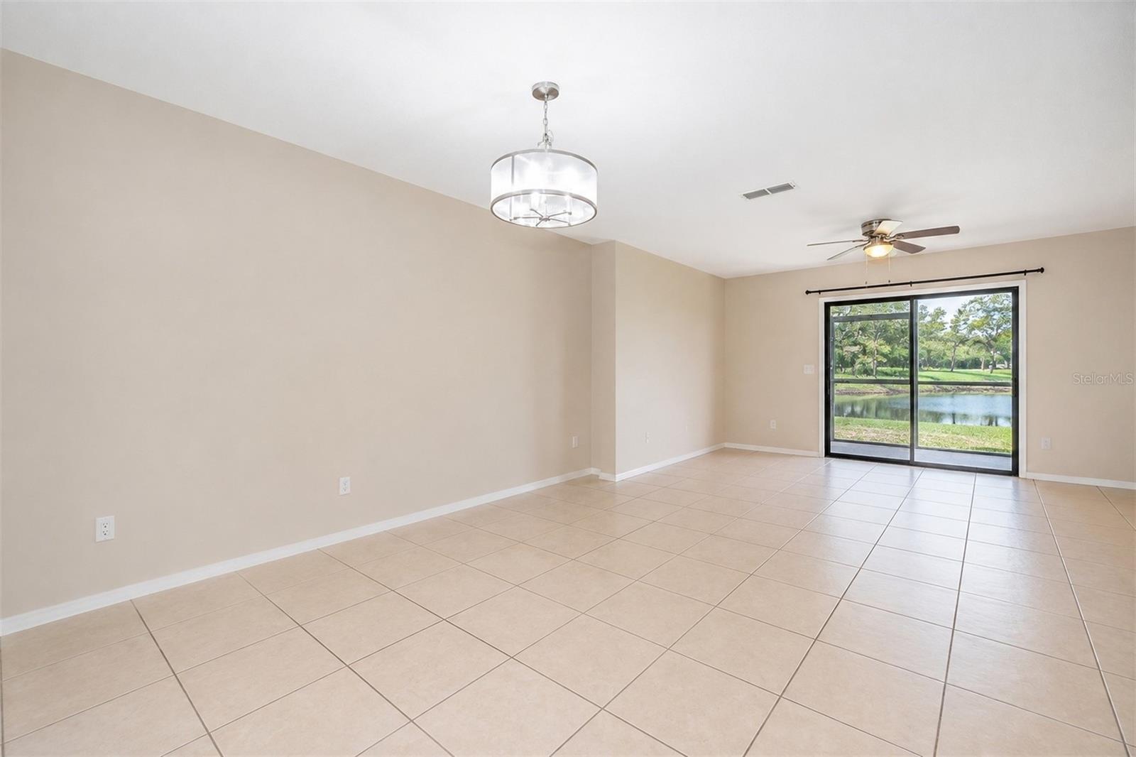 129 White Fawn Dr #1290 Property Photo 6