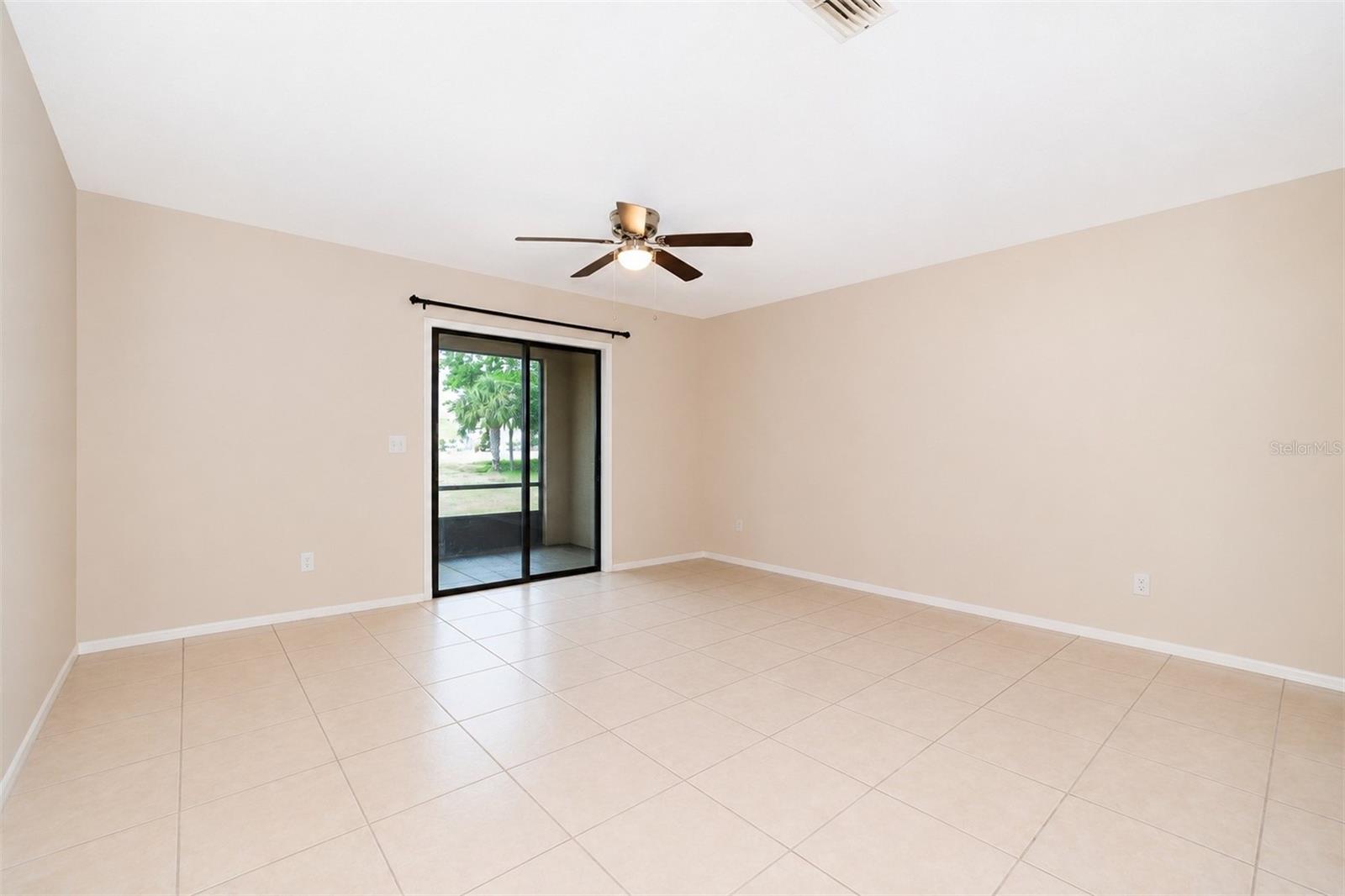 129 White Fawn Dr #1290 Property Photo 7