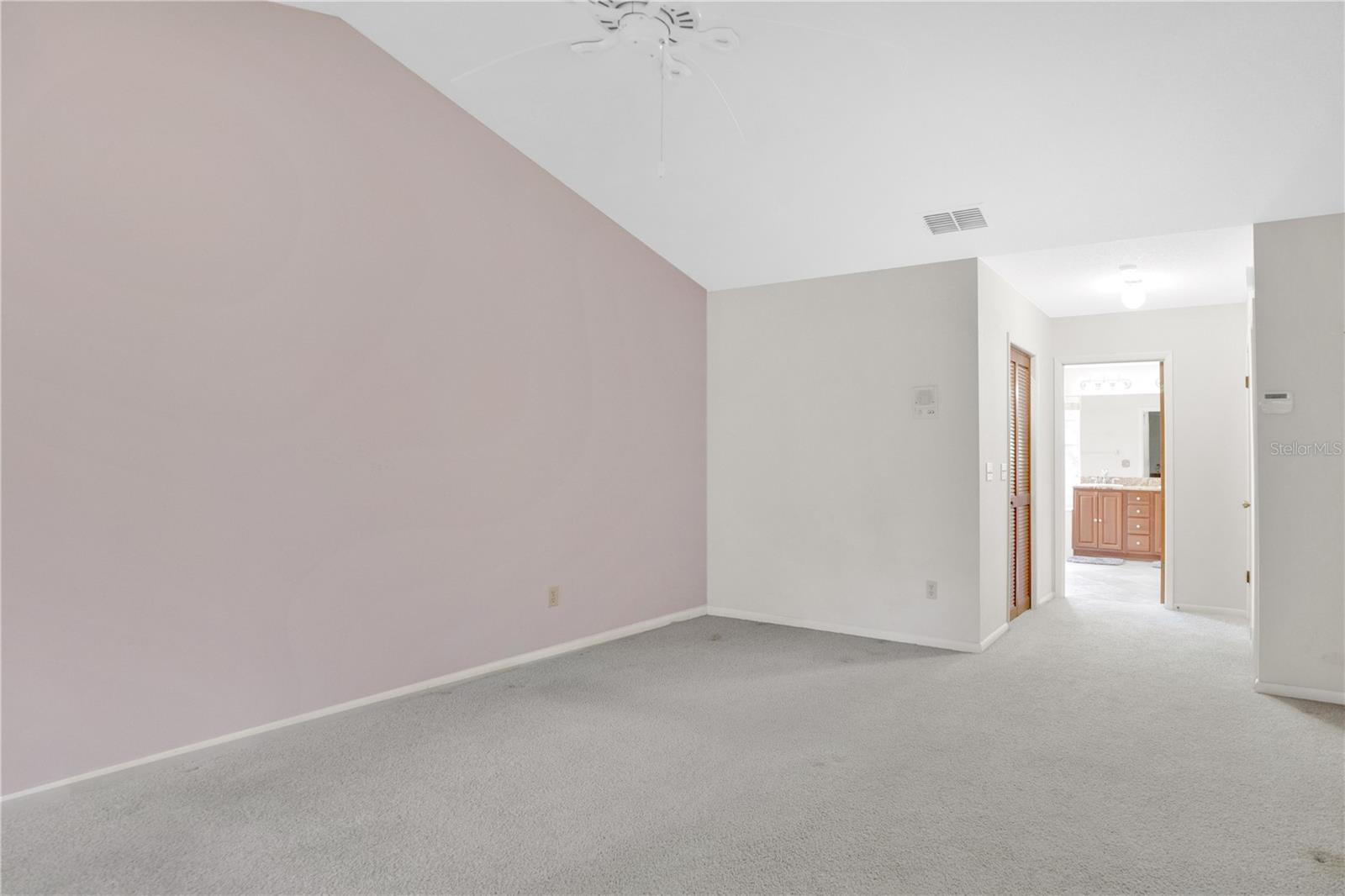 309 Oak Leaf Cir Property Photo 13