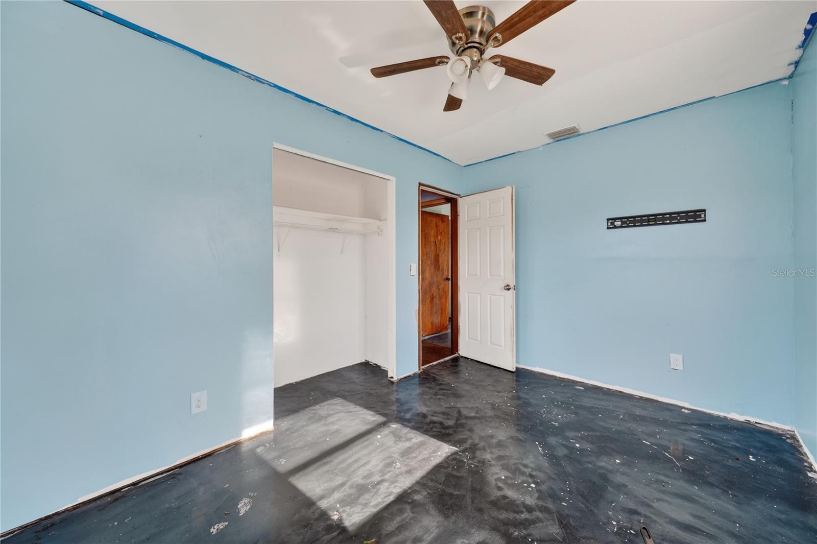 6031 W. Ridgewood Avenue Property Photo 13