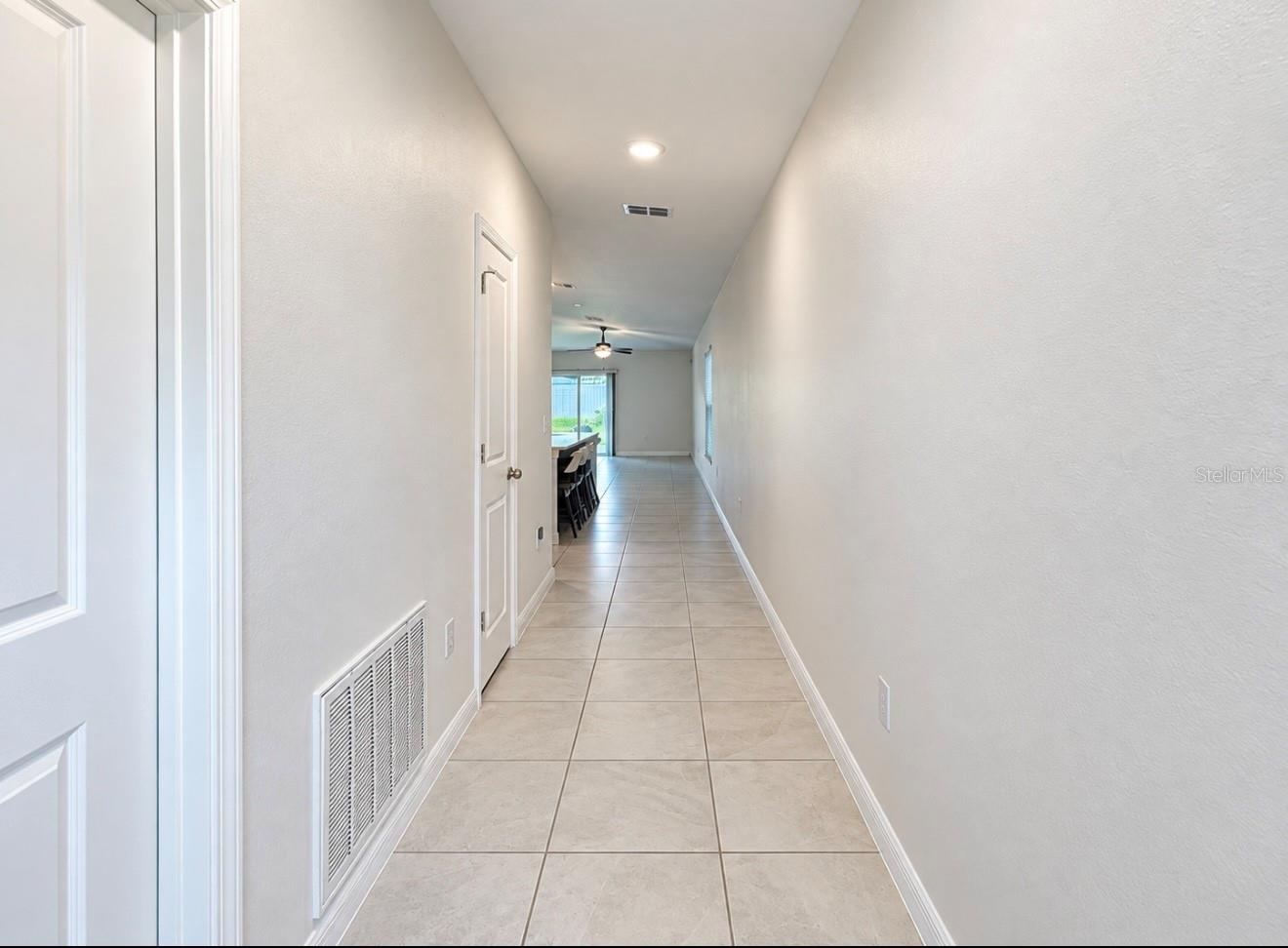 7111 Amelia Cove Ct Property Photo 6