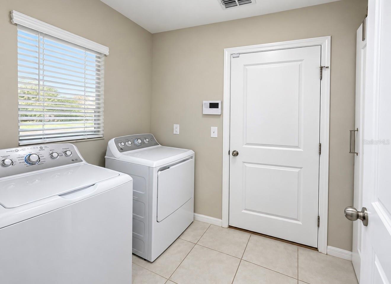 7111 Amelia Cove Ct Property Photo 17