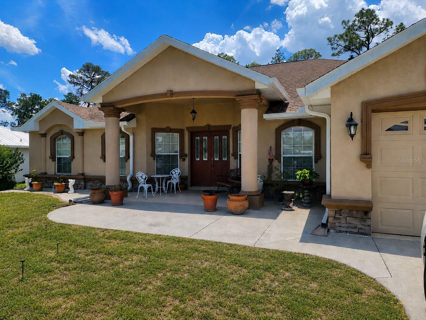 208 Marion Oaks Trl Property Photo 7