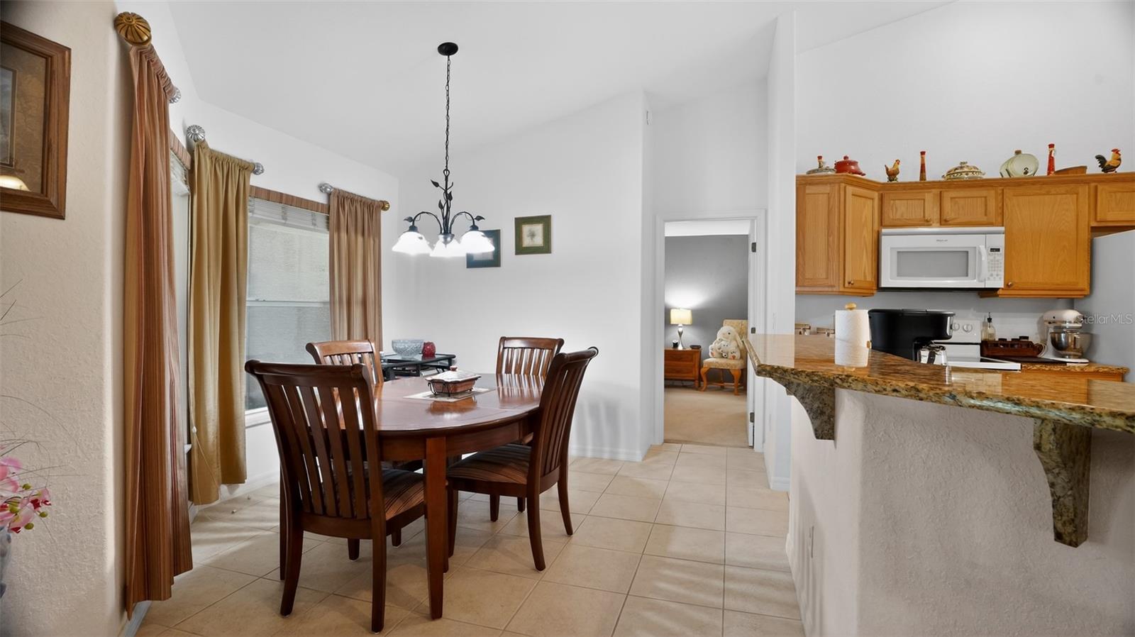 208 Marion Oaks Trl Property Photo 19