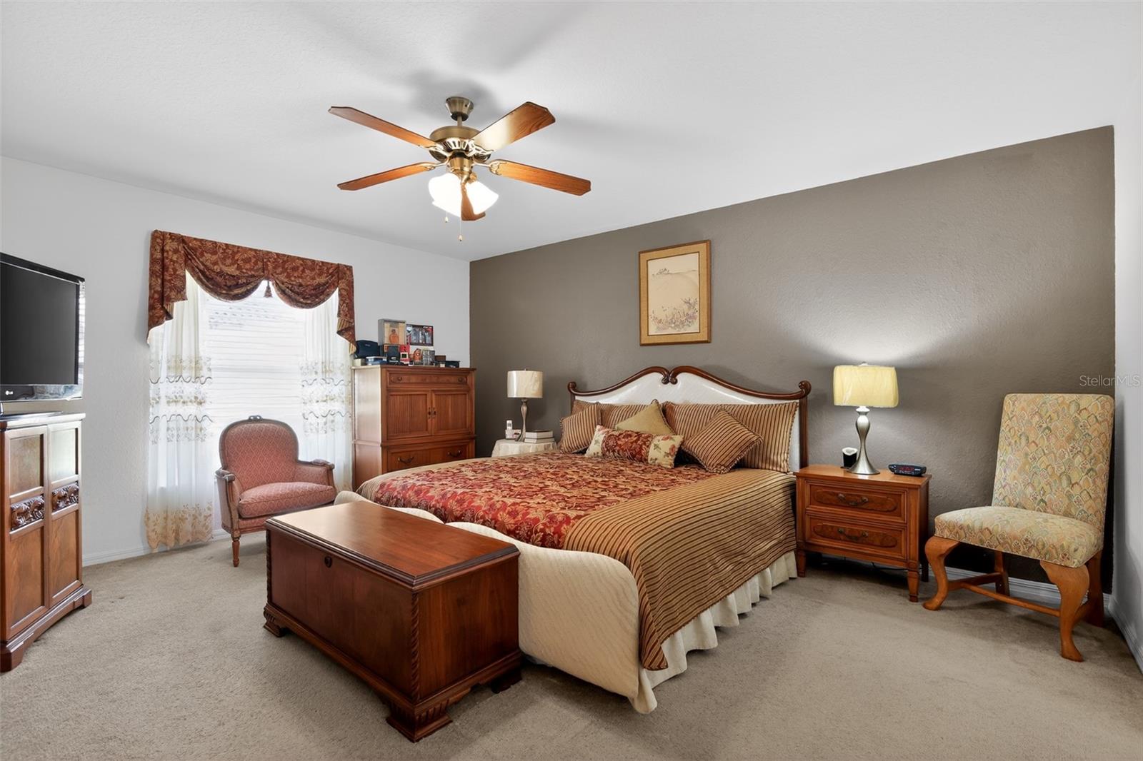 208 Marion Oaks Trl Property Photo 26