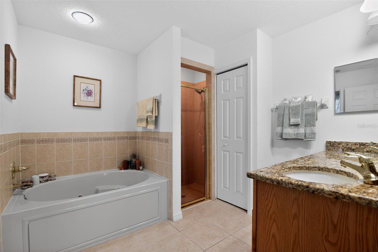 208 Marion Oaks Trl Property Photo 27