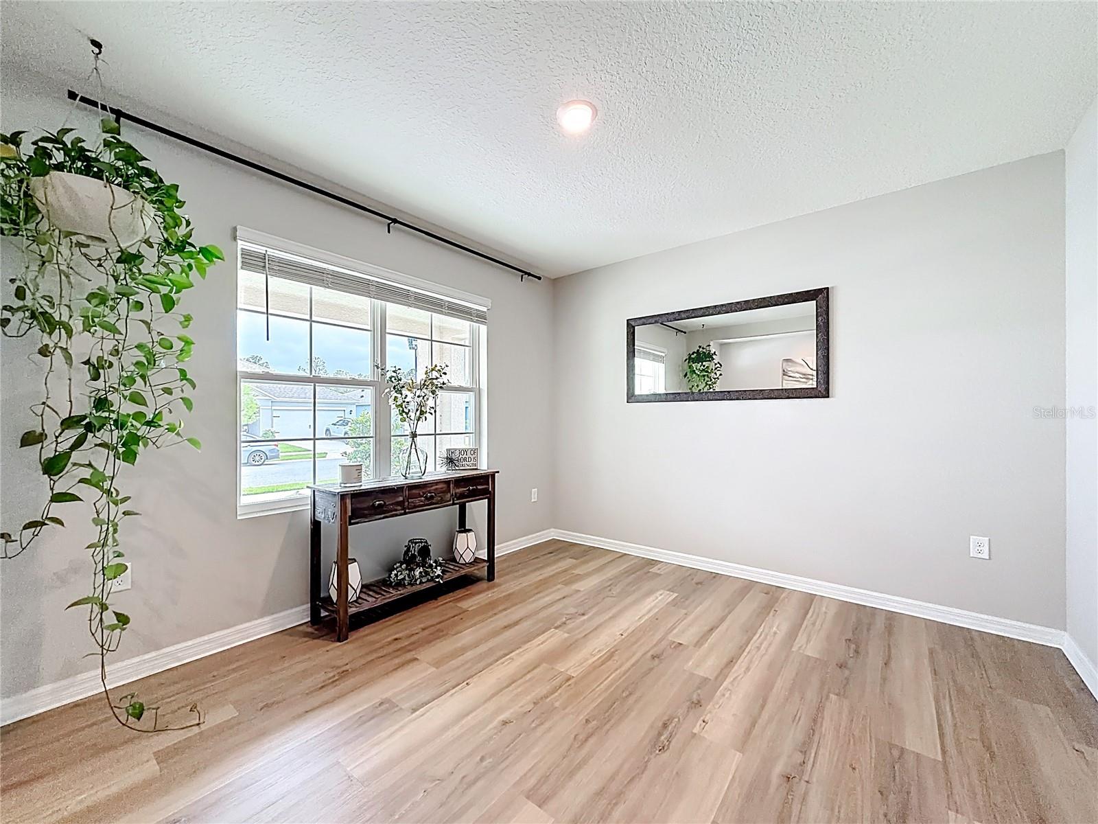 3723 Paragon Ln Property Photo 8