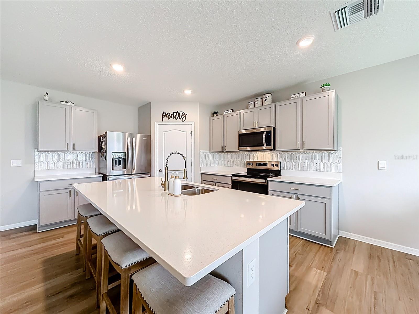 3723 Paragon Ln Property Photo 18