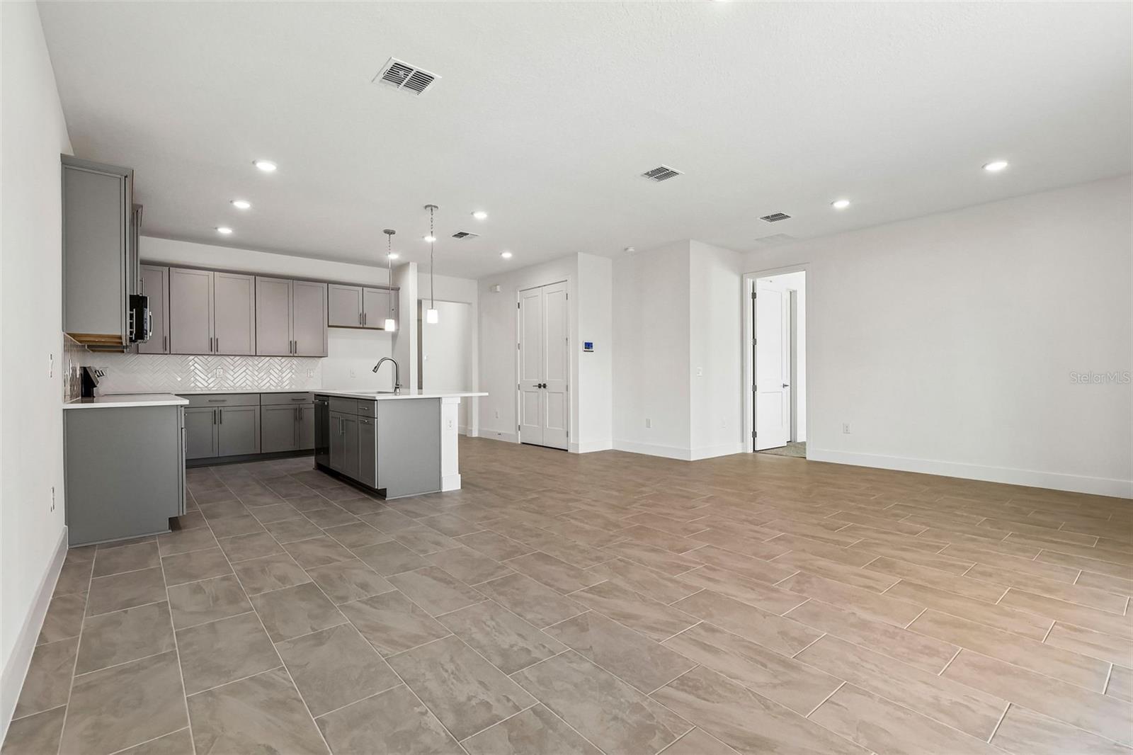 30314 Emerald Forest Dr Property Photo 6