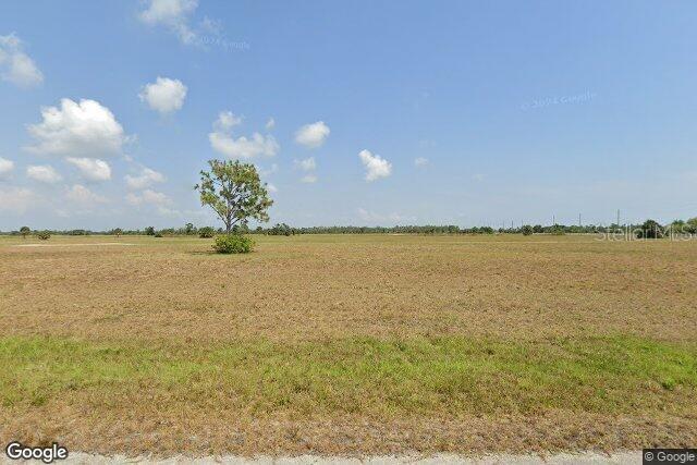 10 IRIS CT Property Photo 1