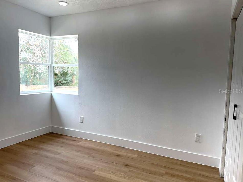 1741 Lyndale Blvd Property Photo 13