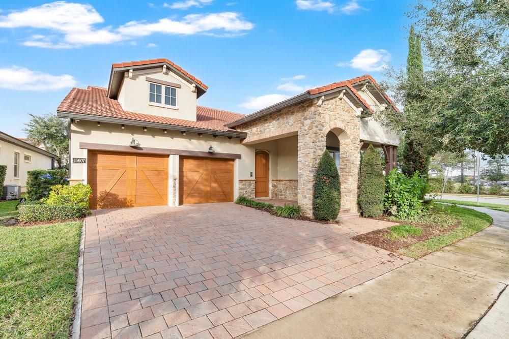 15607 Sylvester Palm Dr Property Photo 1