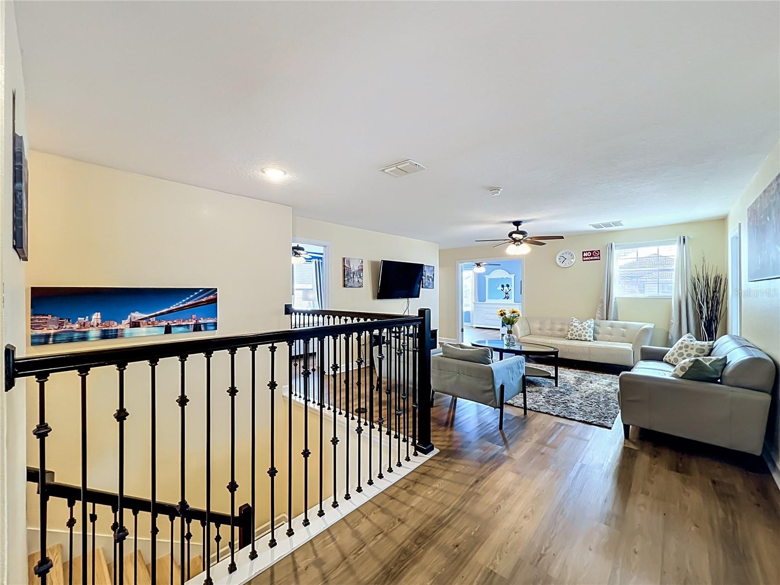 1556 Maidstone Ct Property Photo 6