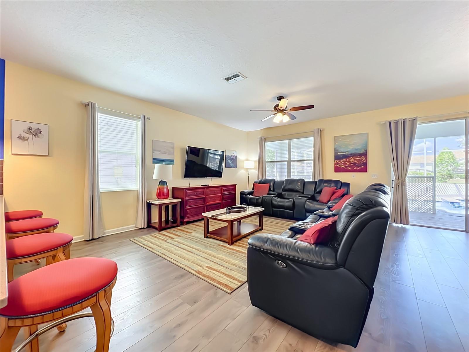 1556 Maidstone Ct Property Photo 19