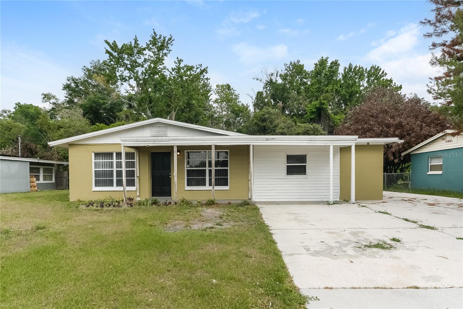 936 Alecon Dr Property Photo 1