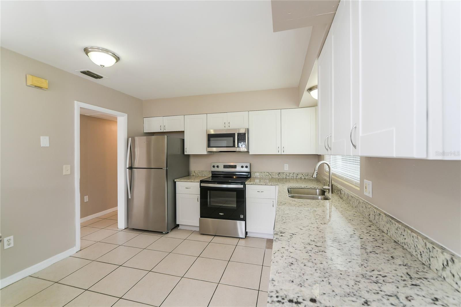 936 Alecon Dr Property Photo 2