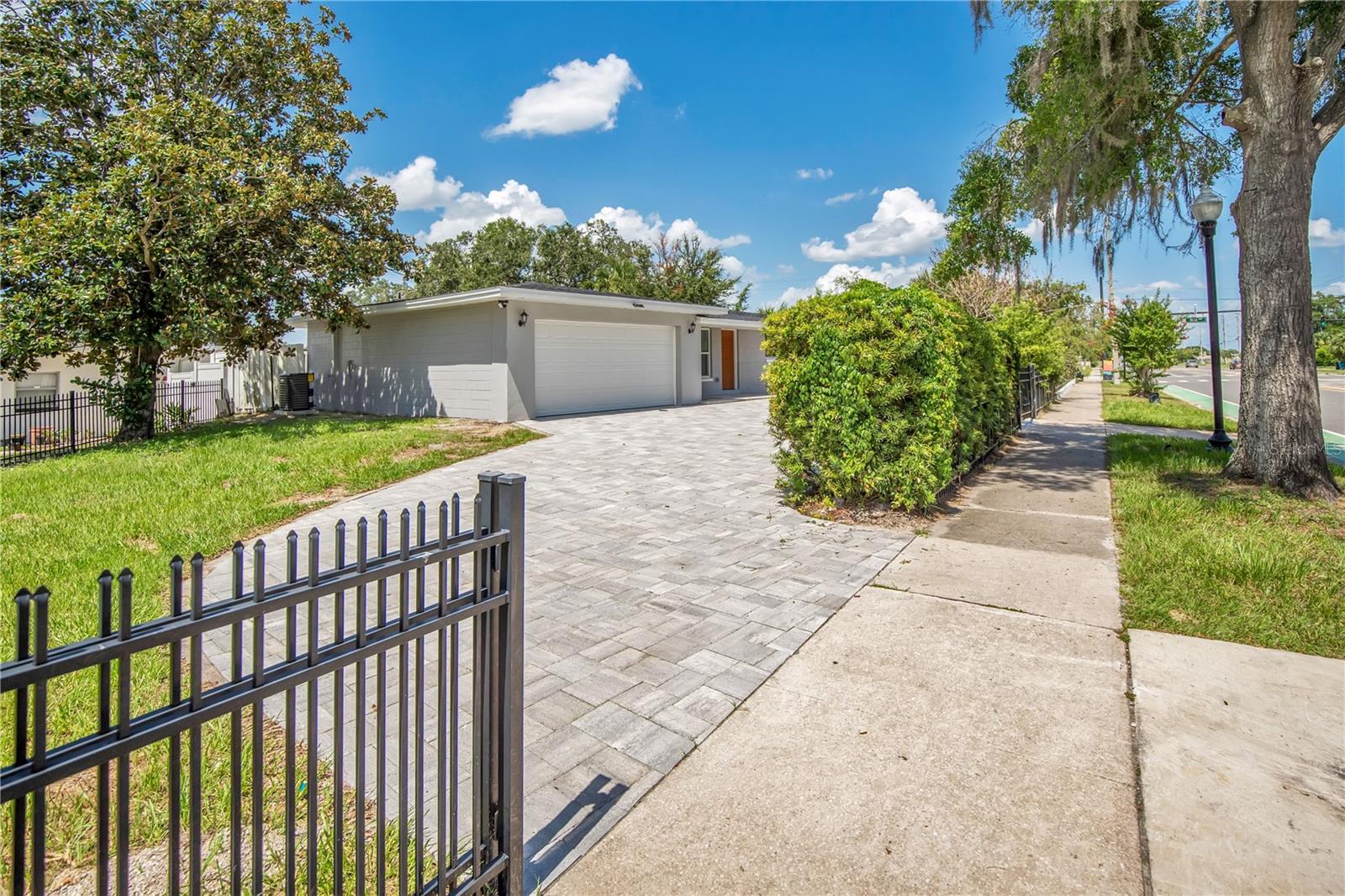 2419 Orange Center Blvd Property Photo 4