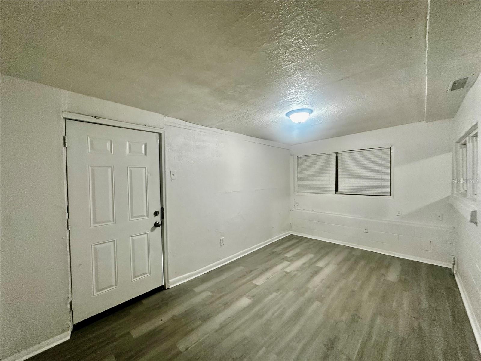 1907 S Rio Grande Ave Property Photo 3