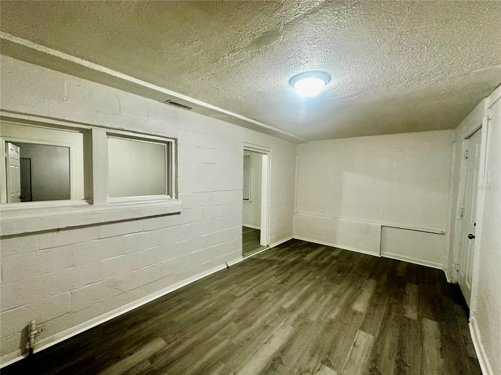 1907 S Rio Grande Ave Property Photo 4