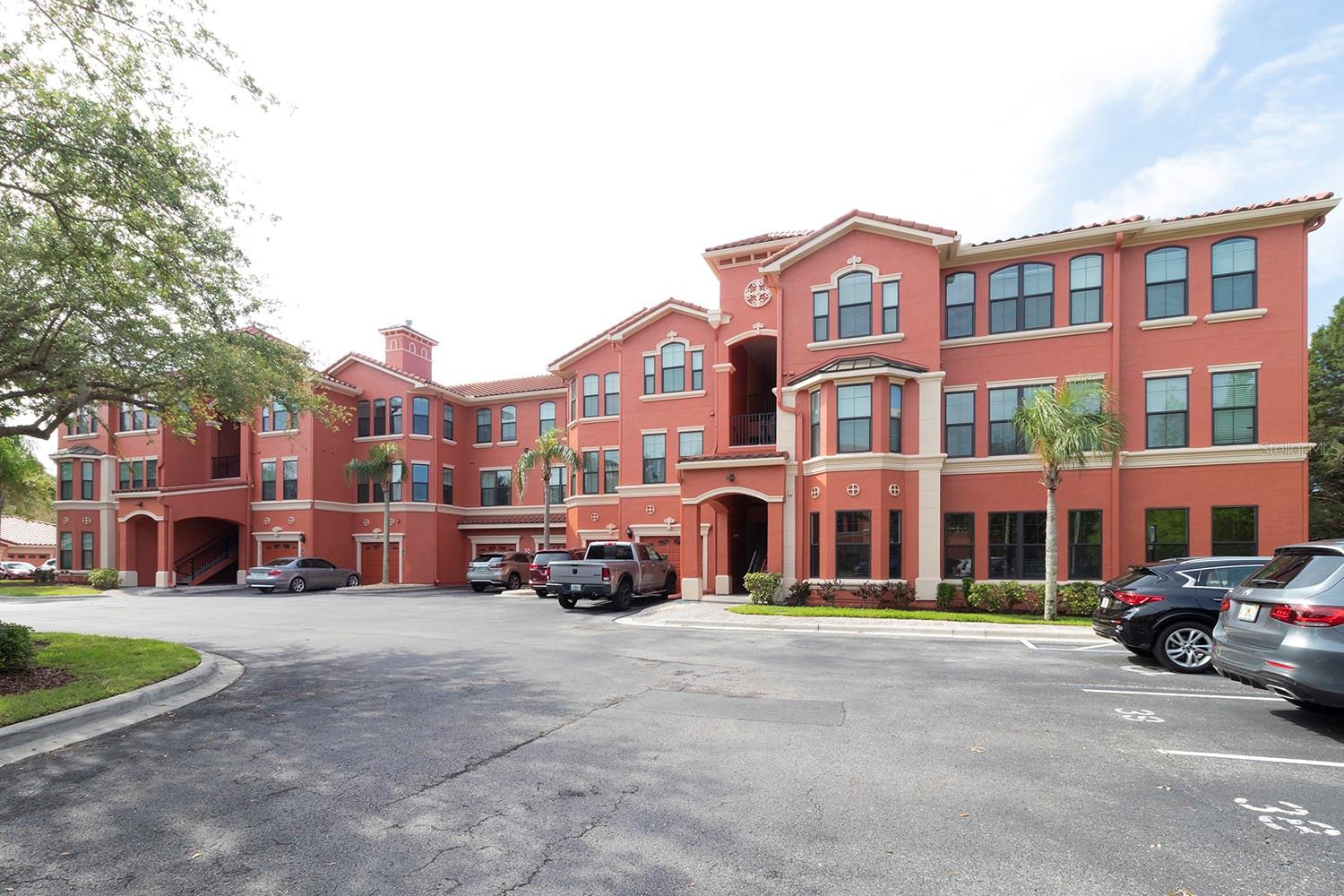2713 VIA MURANO #221 Property Photo 1