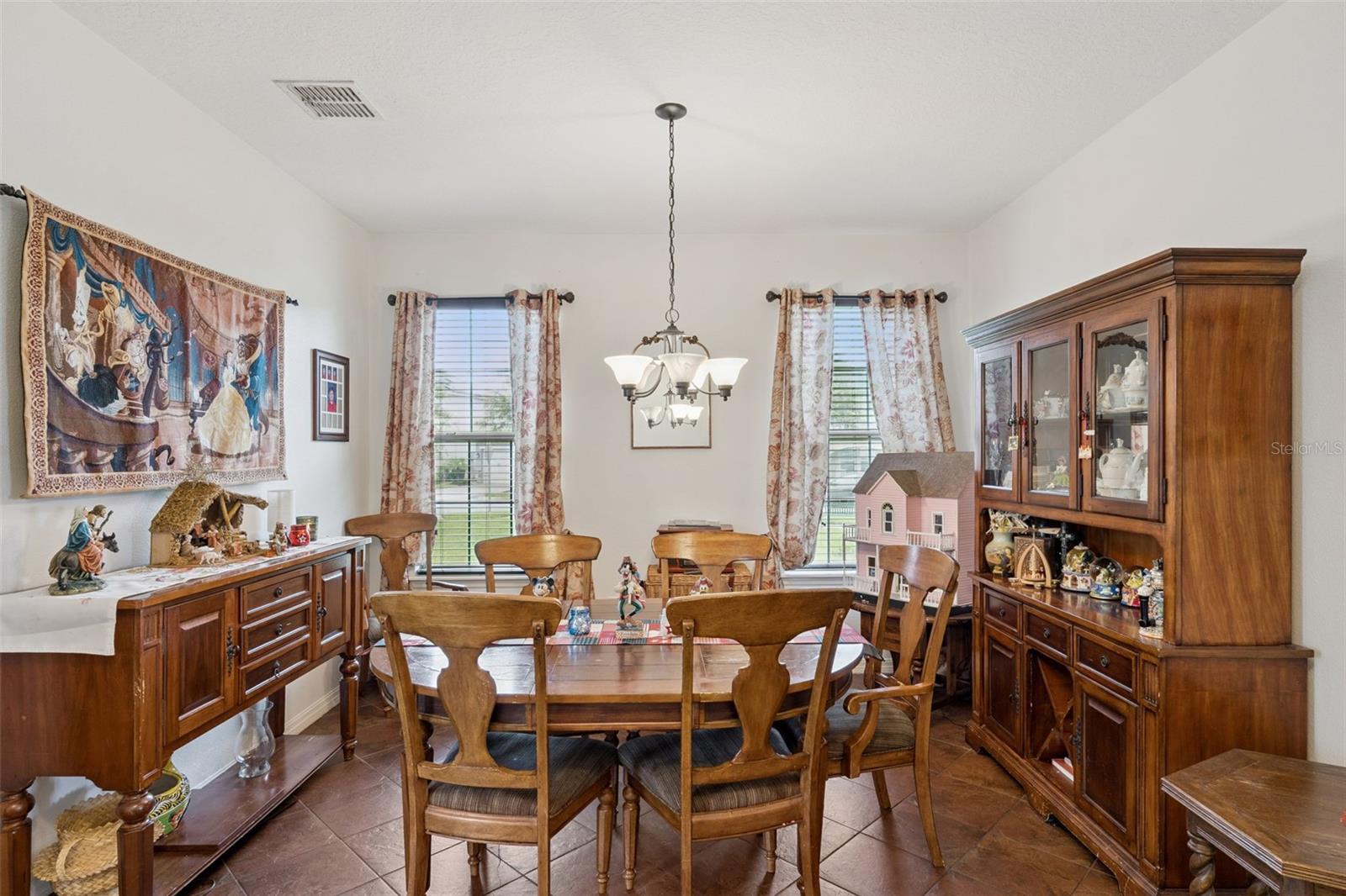 9189 Busaco Park Way Property Photo 16