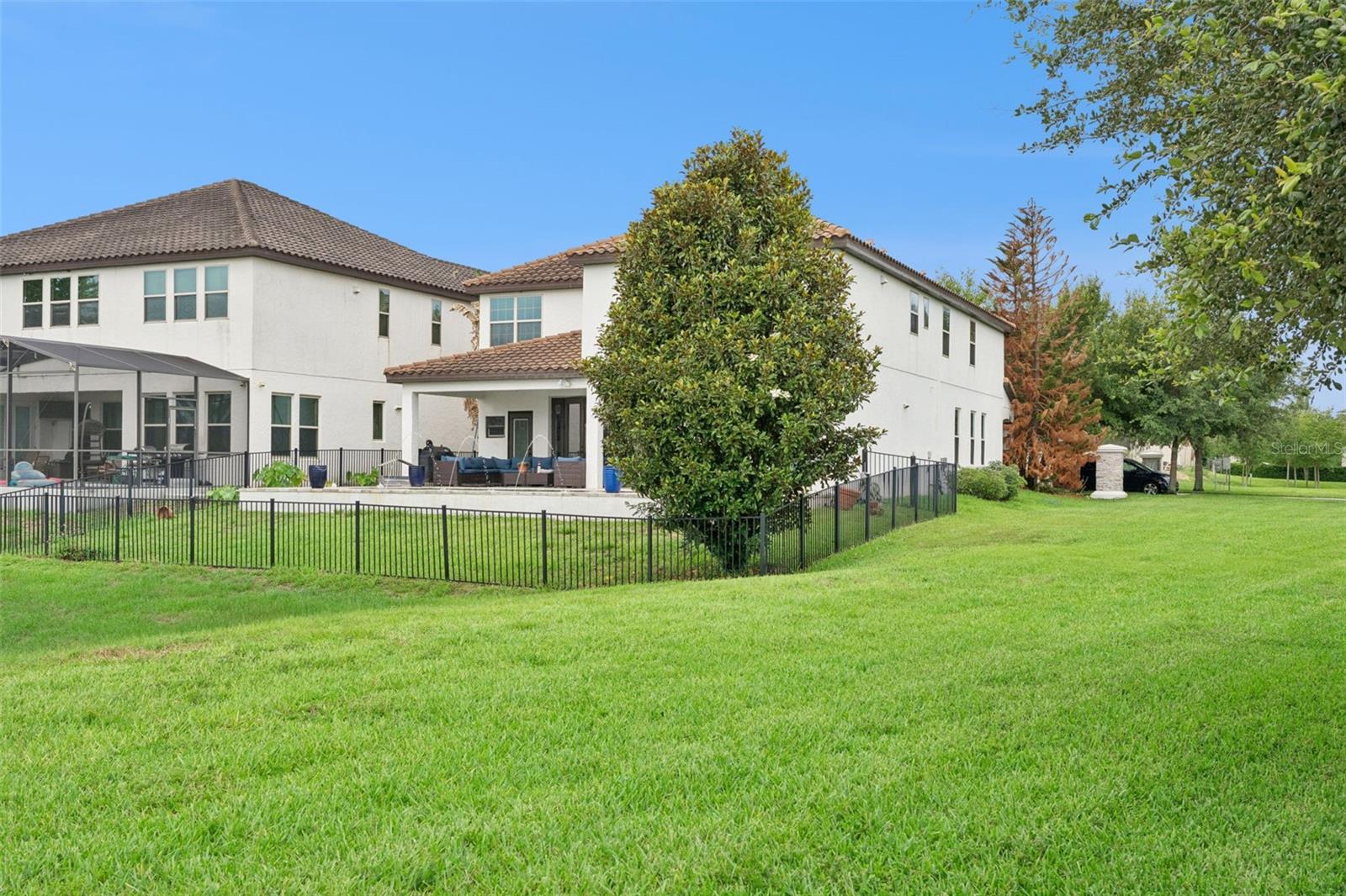 9189 Busaco Park Way Property Photo 42