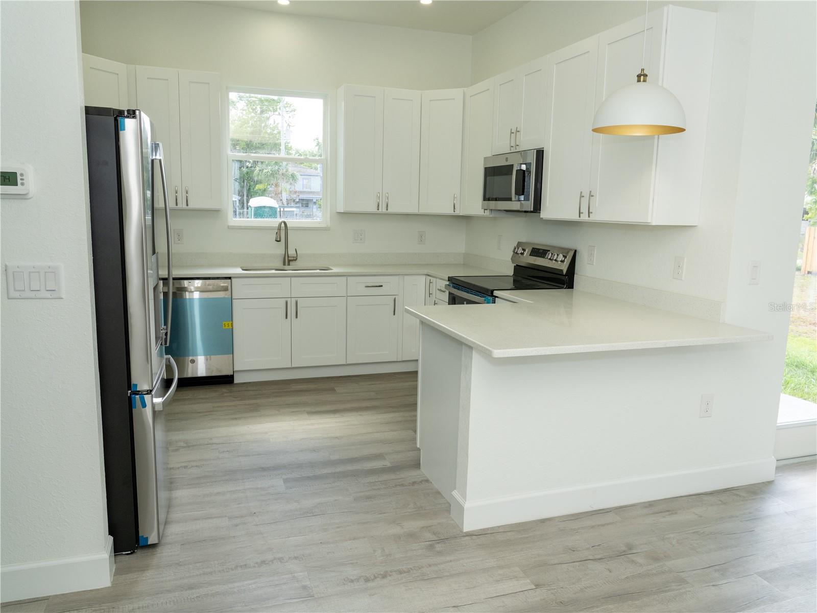 1115 Hickory Property Photo 12