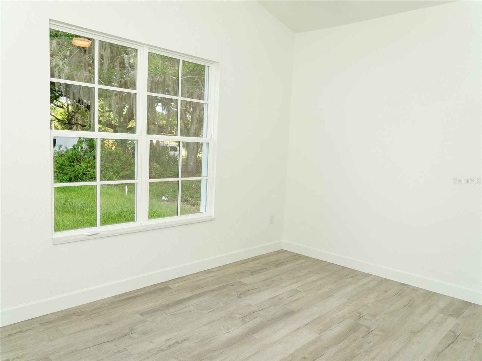 1115 Hickory Property Photo 16