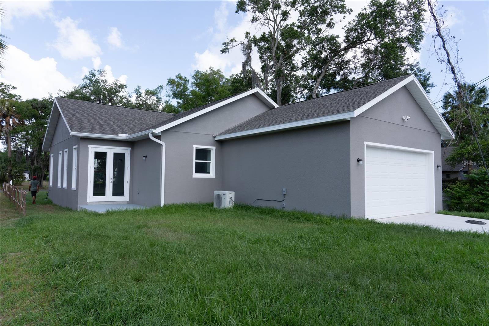 1115 Hickory Property Photo 24