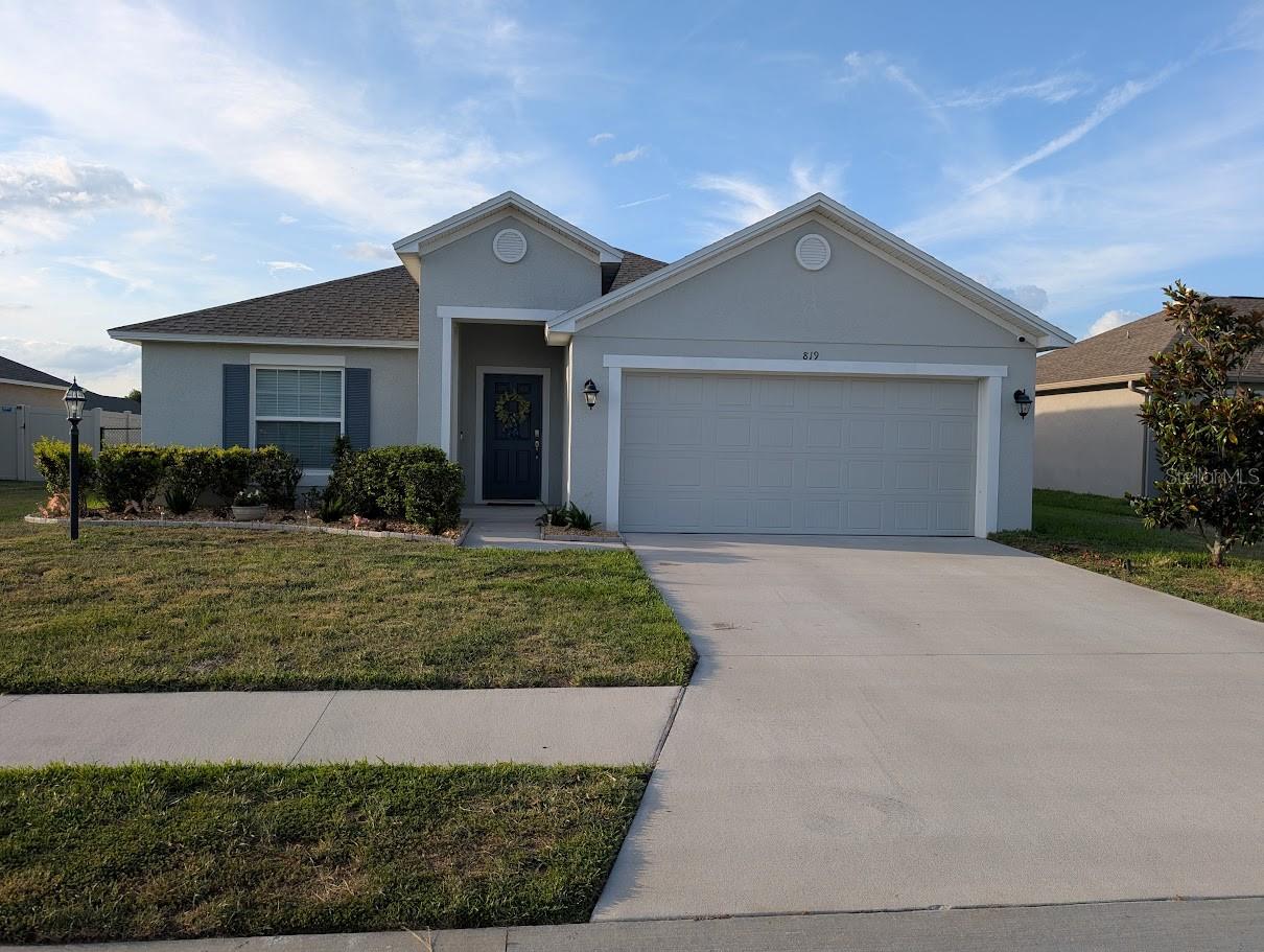 O6410714 Property Photo 2