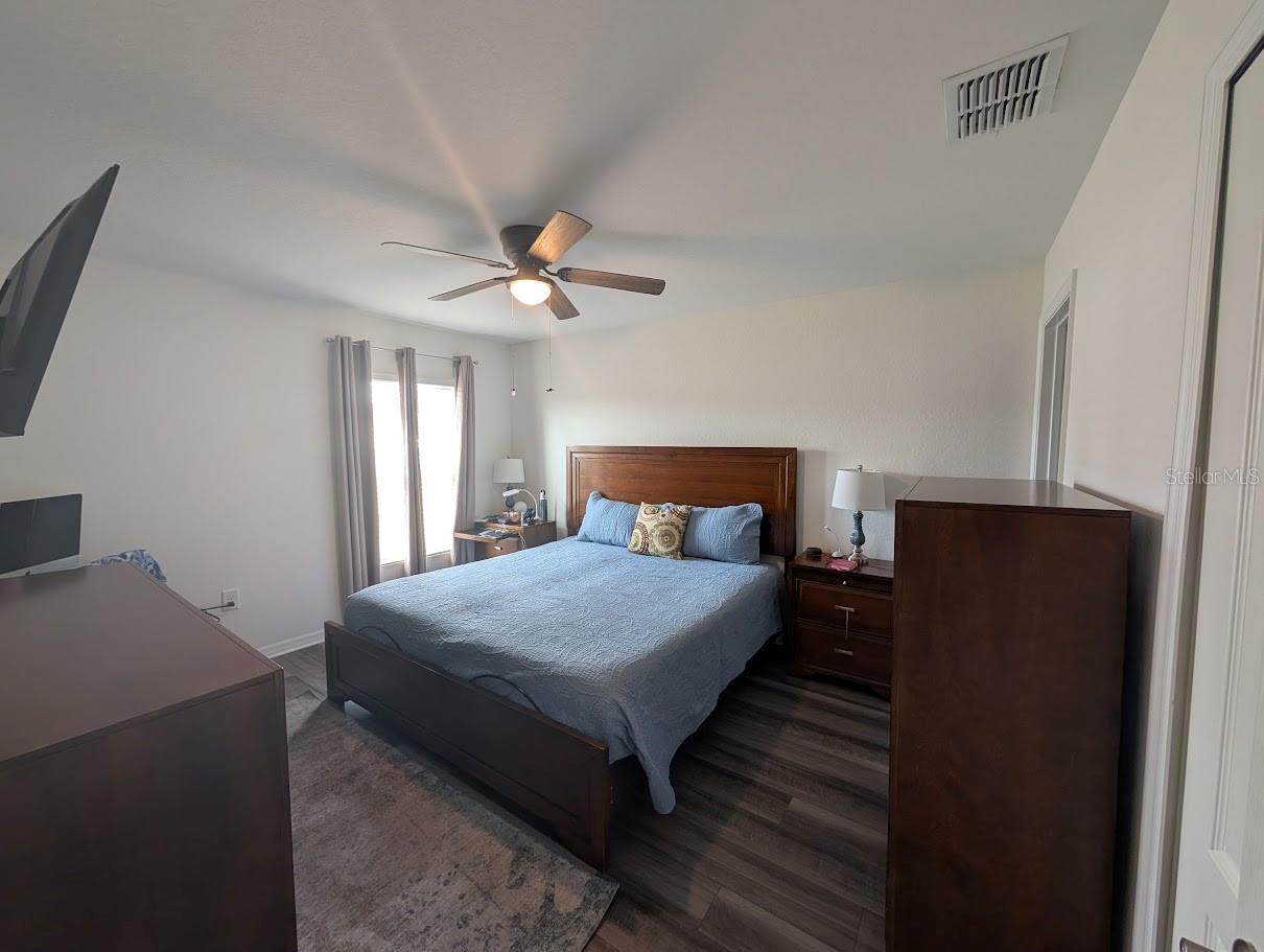 O6410714 Property Photo 10