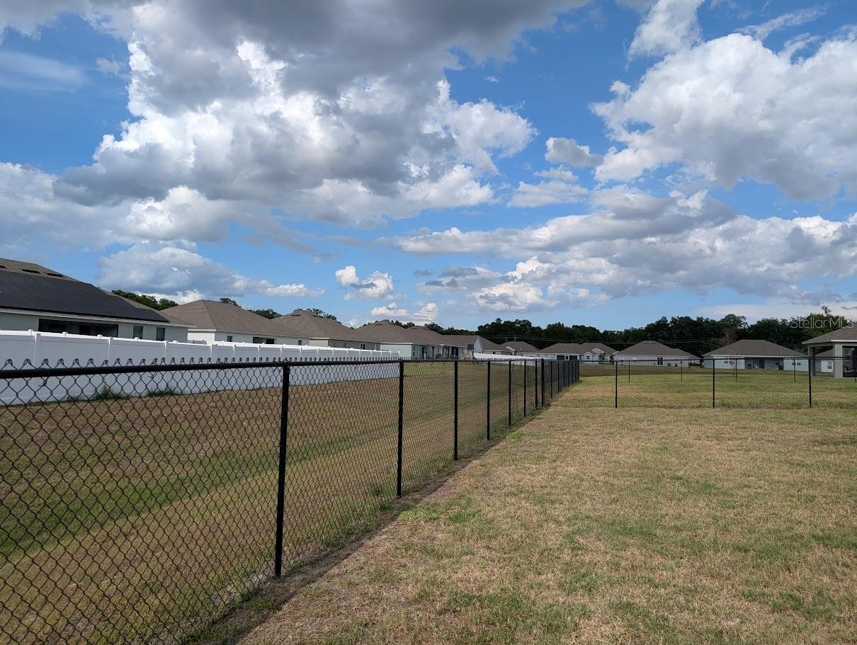 O6410714 Property Photo 17