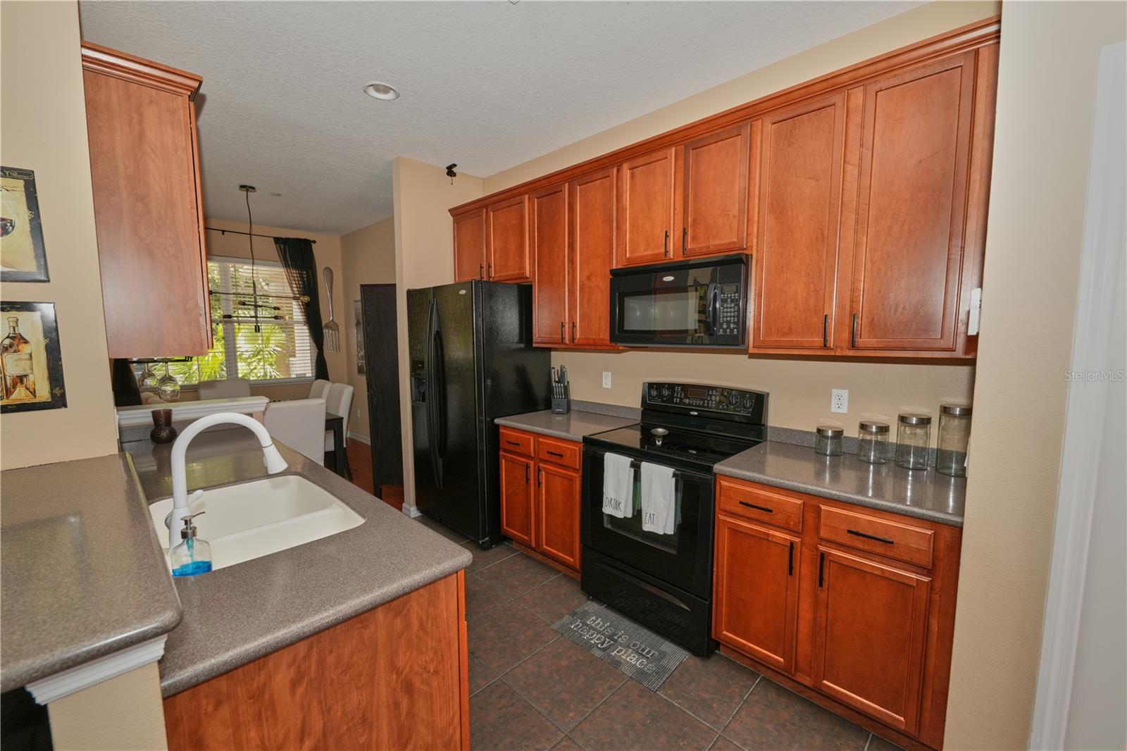 9135 Cardinal Meadow Trl Property Photo 6
