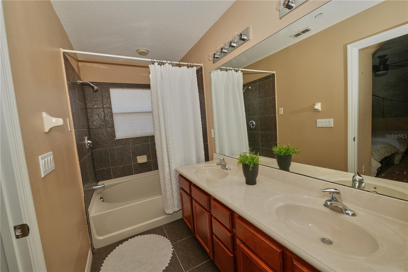 9135 Cardinal Meadow Trl Property Photo 22