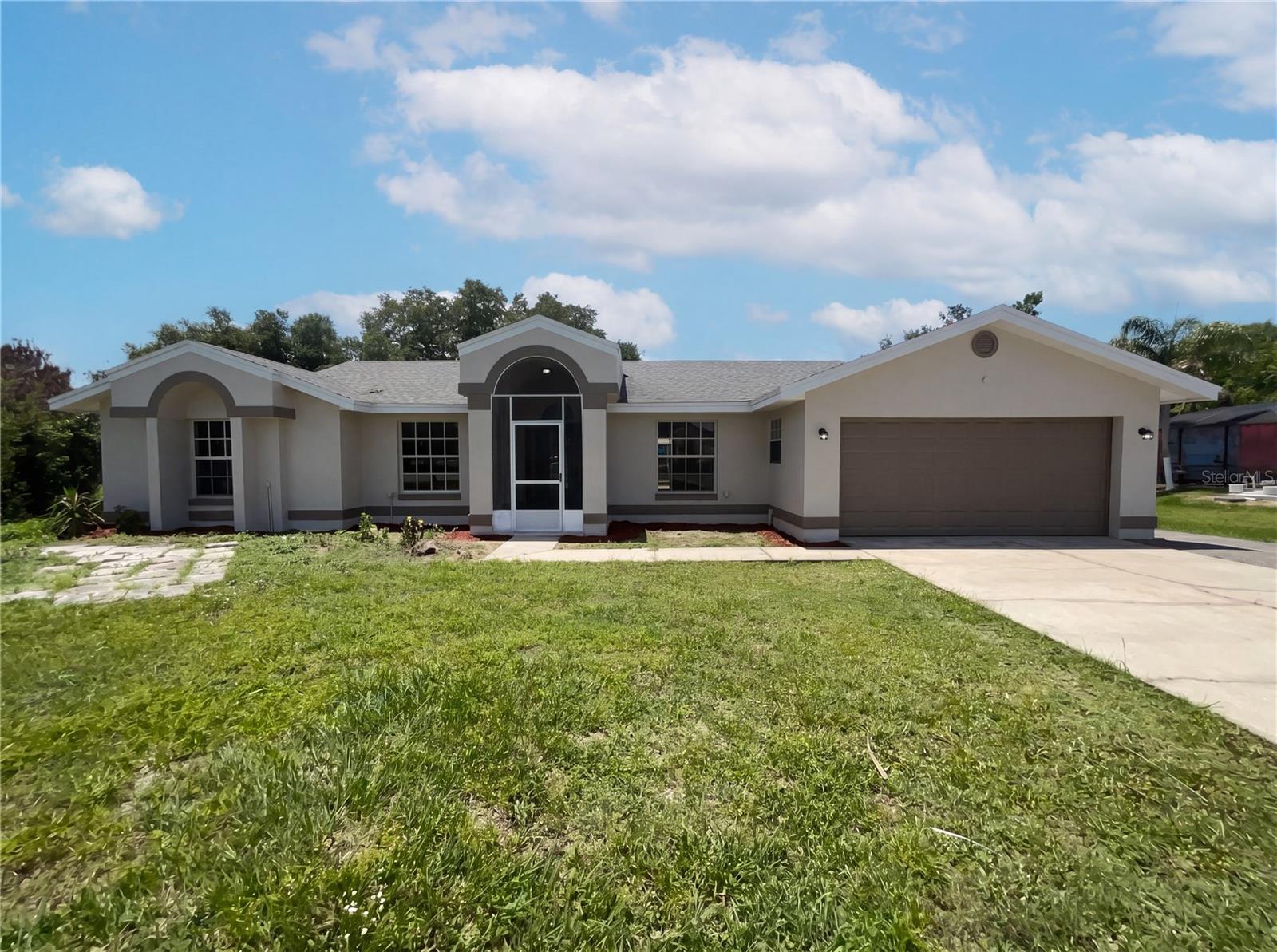1750 Evergreen Ct Property Photo 1