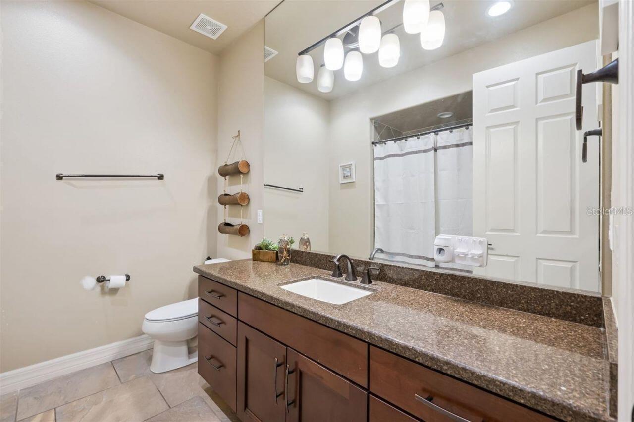 2683 Amati Dr Property Photo 21