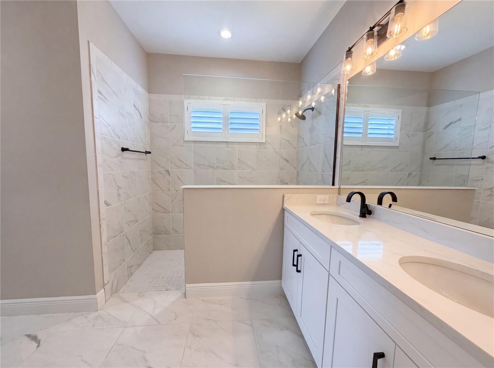 10710 Falling Leaf Ct Property Photo 15