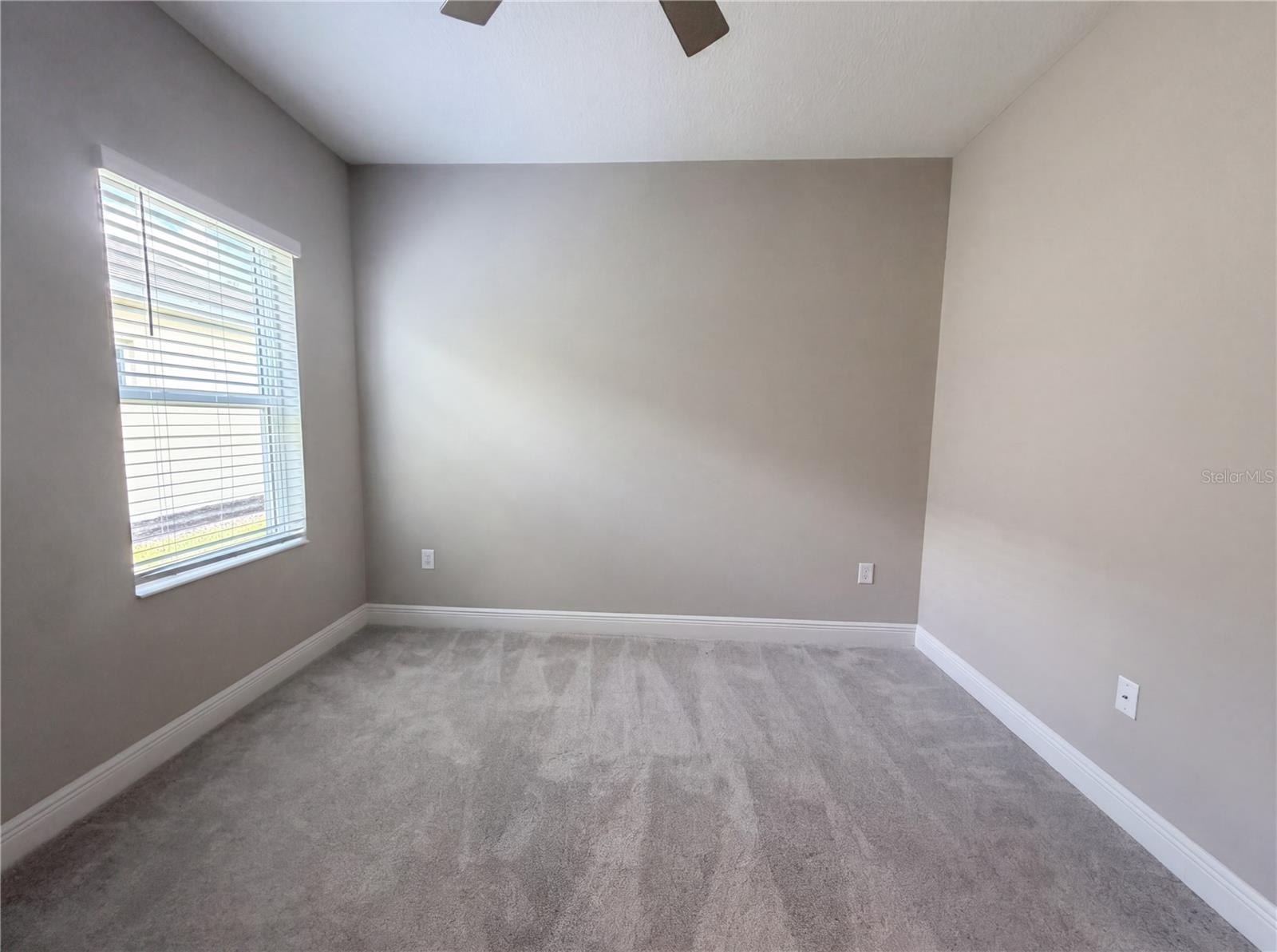10710 Falling Leaf Ct Property Photo 24