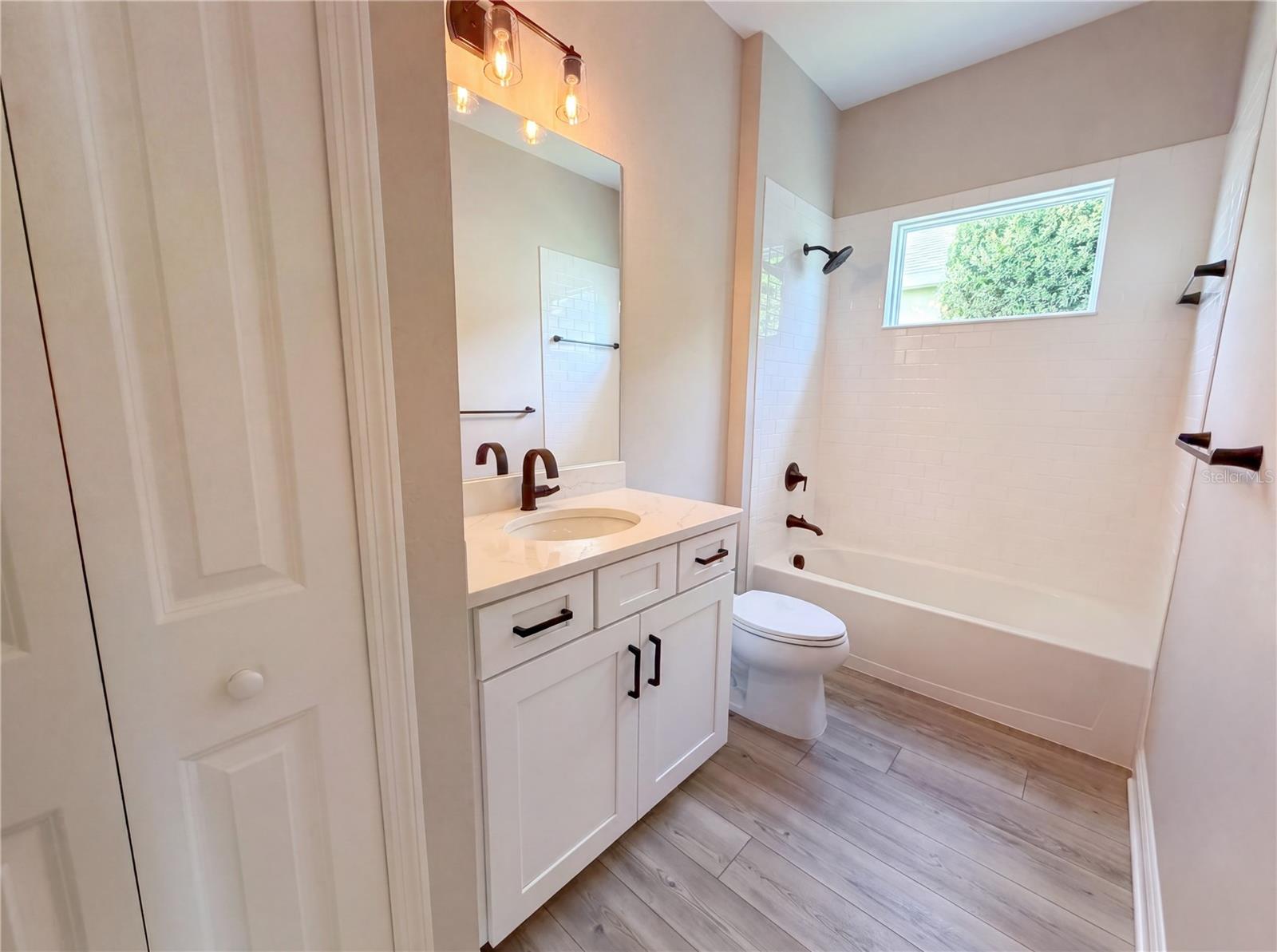 10710 Falling Leaf Ct Property Photo 26