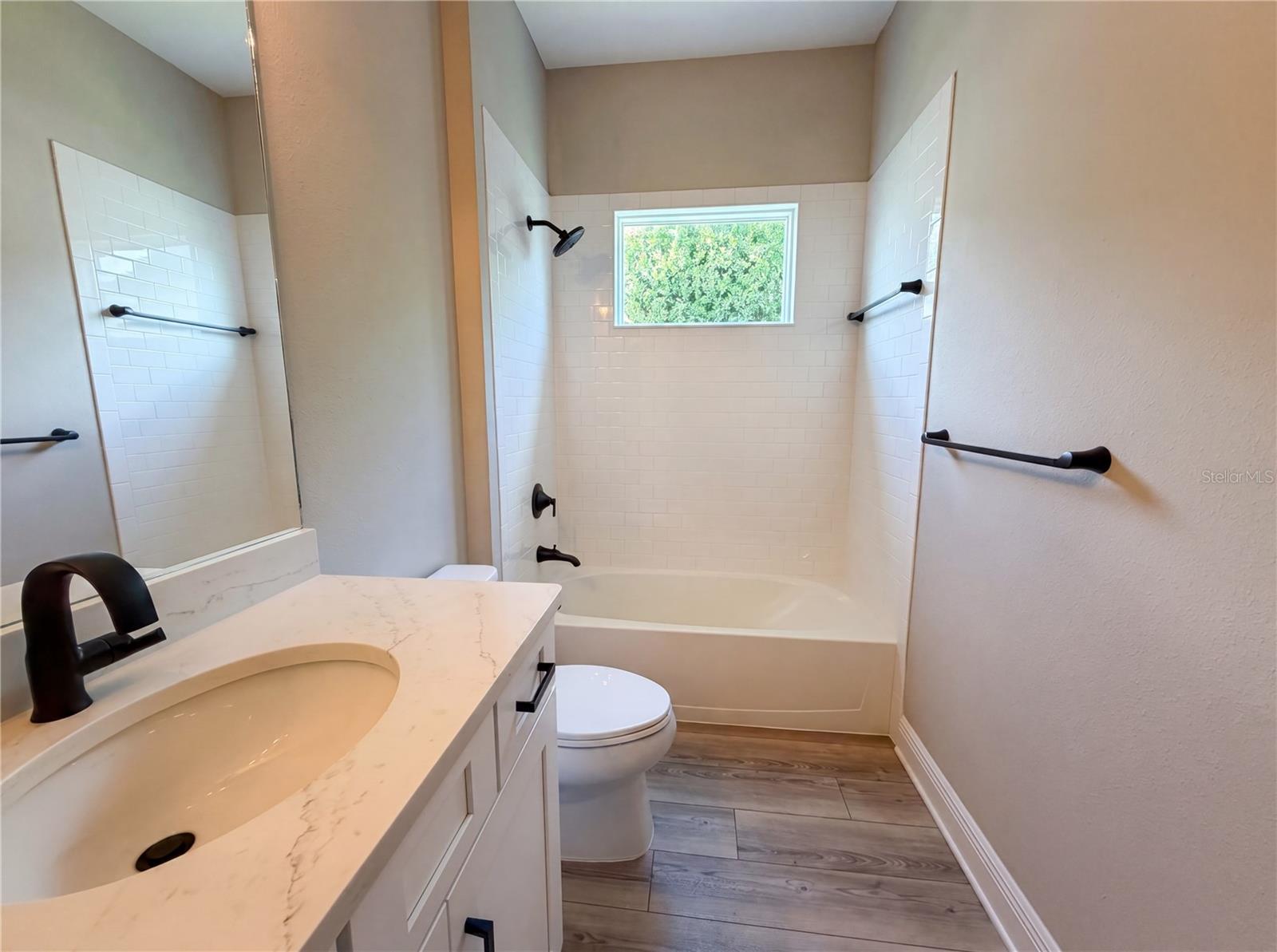 10710 Falling Leaf Ct Property Photo 27