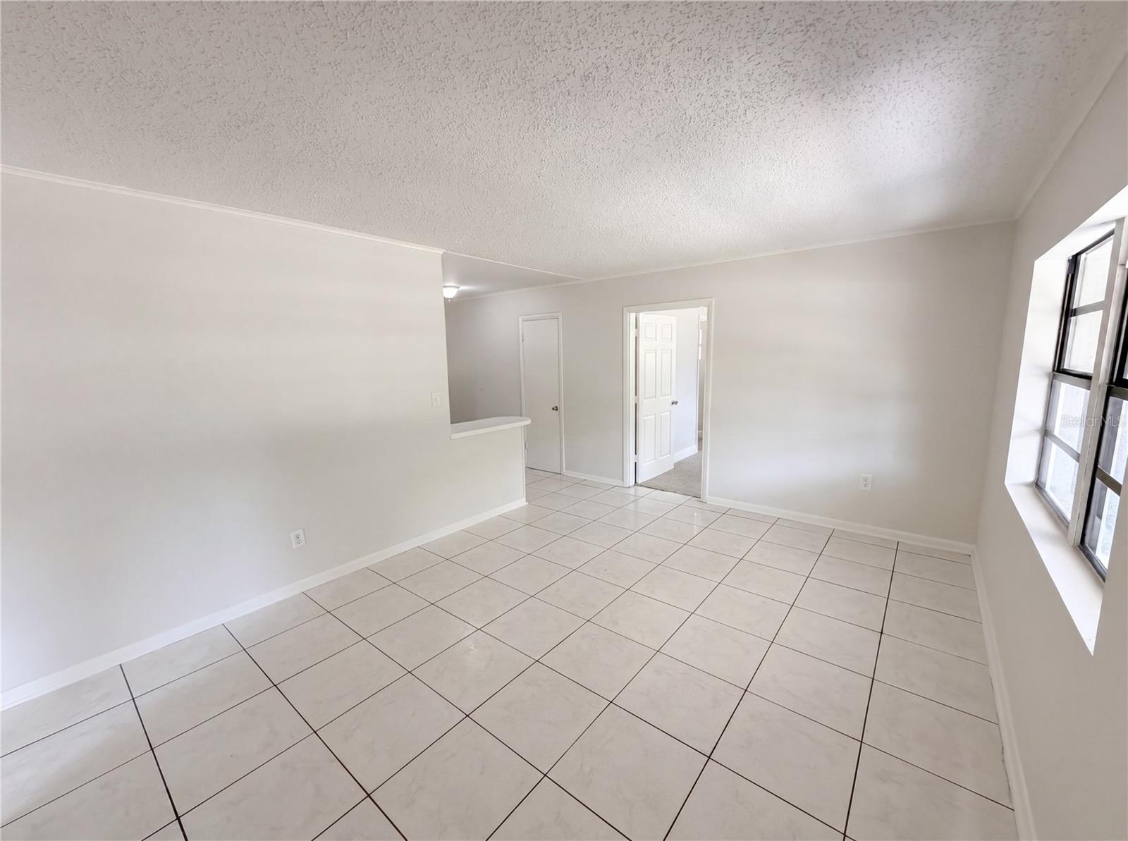459 Notre Dame Dr Property Photo 7