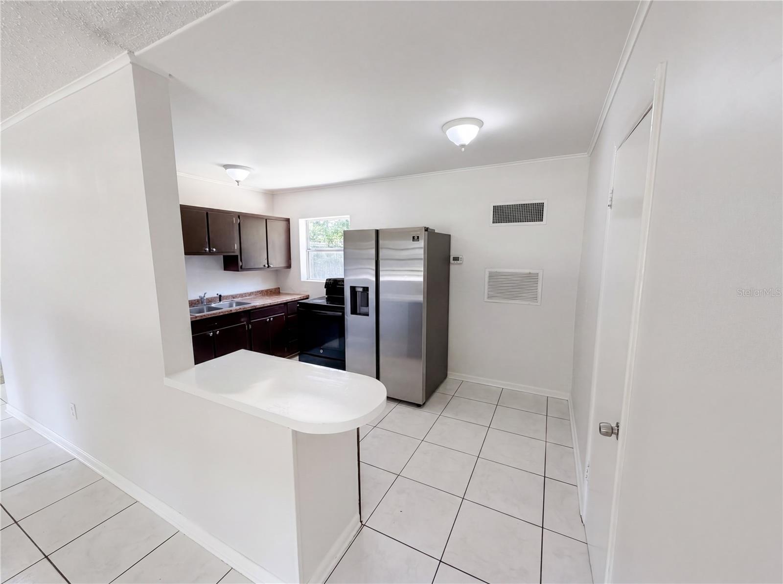 459 Notre Dame Dr Property Photo 8