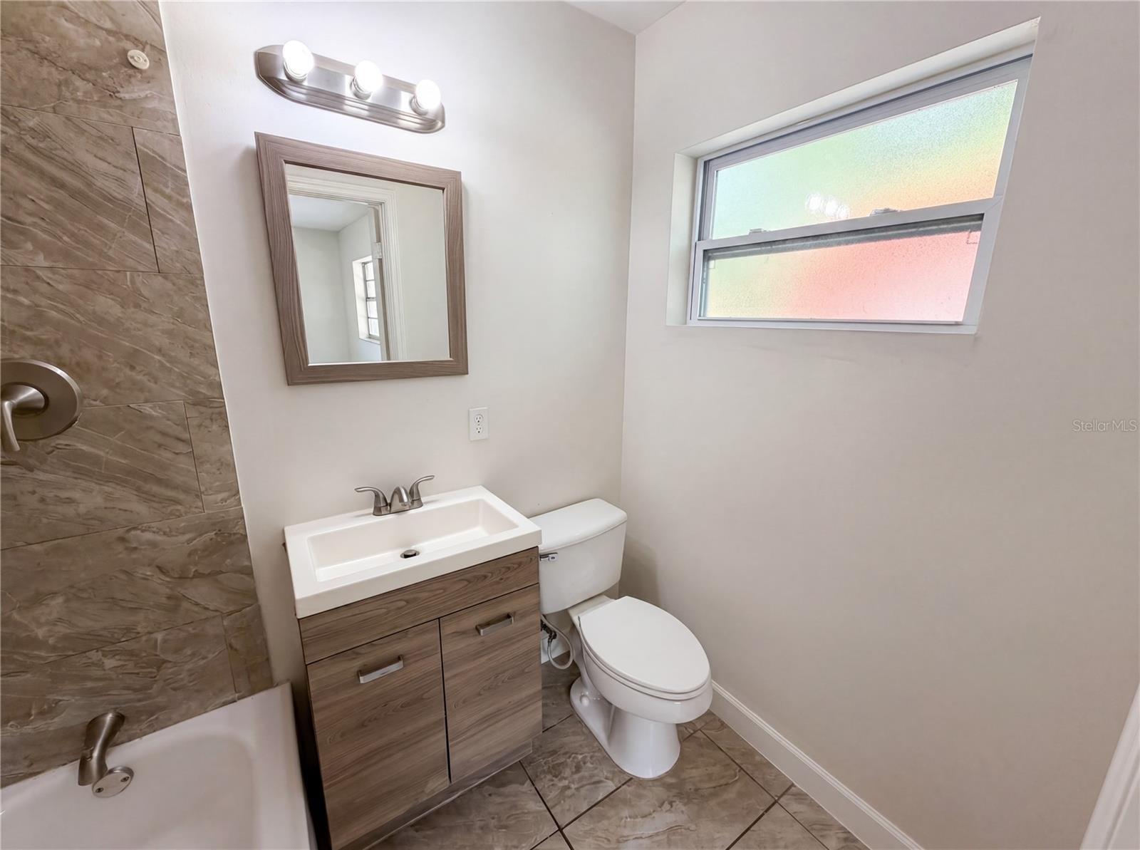 459 Notre Dame Dr Property Photo 15