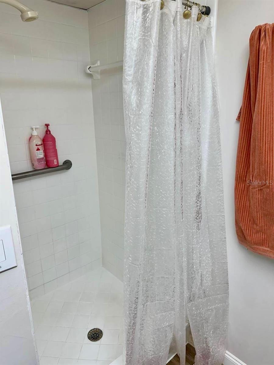 2451 Oak Park Way #120 Property Photo 4