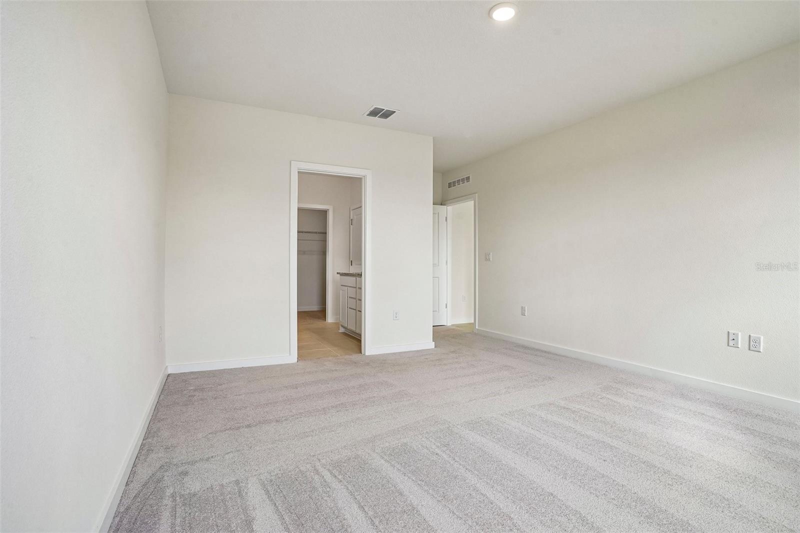 811 Andrew St Property Photo 14