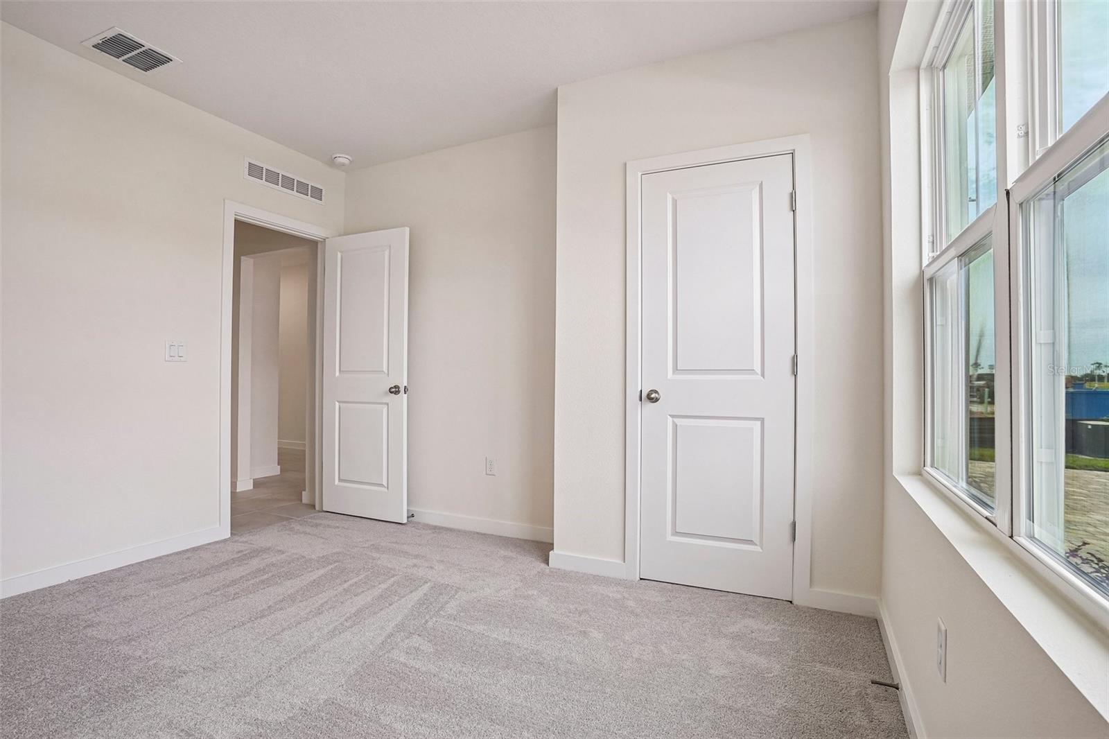 811 Andrew St Property Photo 23