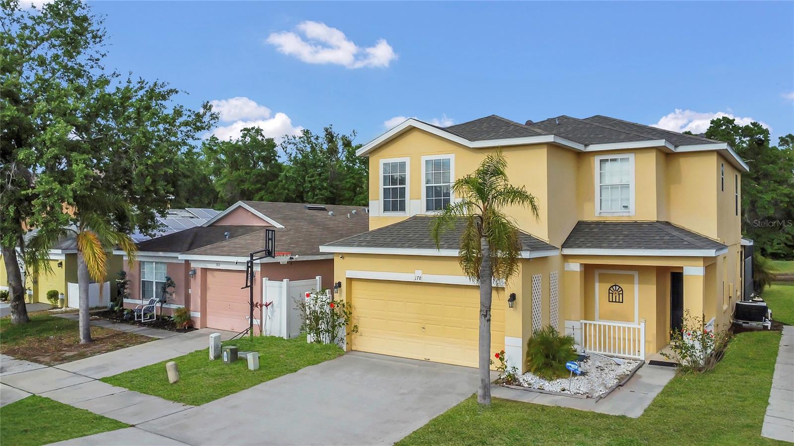178 Hammock Ct Property Photo 2